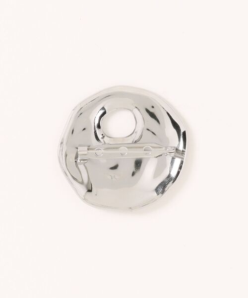 qualite（カリテ）の「ステンレスサークルブローチ/ゴールド/シルバー（ブローチ/コサージュ・レディース・シルバー・フリー）」の2枚目の写真