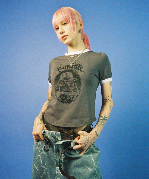 Cavish（カビシ）の「W INVADER RINGER SS TEE CHARCOAL(CV2FMFT511A)（Tシャツ/カットソー・レディース・チャコール・FREE）」の7枚目の写真