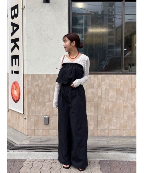titivate(ティティベイト)の「2wayフレアオールインワン(つなぎ/オールインワン・レディース・ブラック/ベージュ/カーキ・L/M/S/SP/MT)」の4枚目の写真