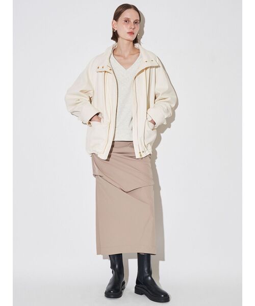 ELENDEEK（エレンディーク）の「チノスタンドタックフォルムコート（その他アウター・レディース・アイボリー/ベージュ・FREE）」の21枚目の写真