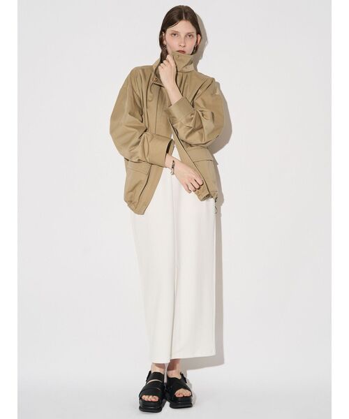 ELENDEEK（エレンディーク）の「チノスタンドタックフォルムコート（その他アウター・レディース・アイボリー/ベージュ・FREE）」の15枚目の写真