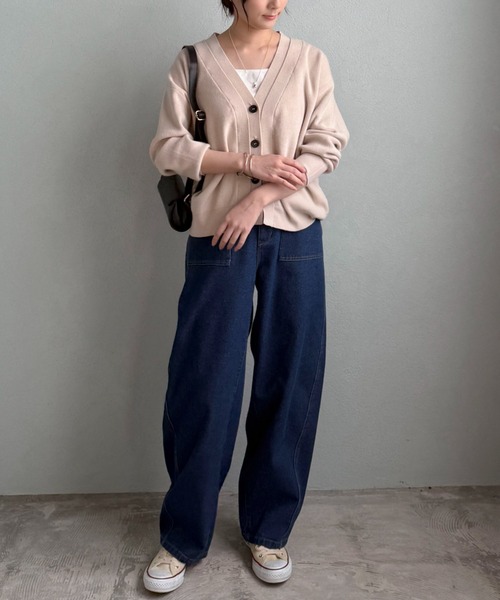 Doux archives(ドゥアルシーヴ)の「レイヤード風Vネックカーディガン(カーディガン/ボレロ・レディース・グレイッシュベージュ/グレー/ピンク・FREE)」の7枚目の写真