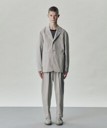 LAB12（ラボ12）の「22F/W テーパードツーピンタックベルト付きパンツ（ライトベージュ）（スラックス）」