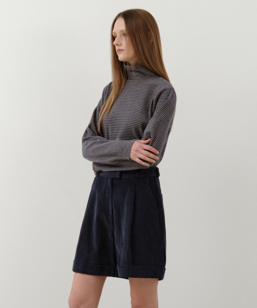 WEDNESDAYOASISFORWOMEN(ウェンズデー オアシス フォー ウーマン)の「コーデュロイカブラショーツ_NAVY(W25-PT37)(その他パンツ・レディース・ネイビー・SMALL/MEDIUM)」の3枚目の写真