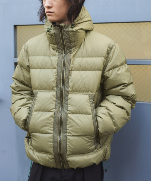 JOINT WORKS（ジョイントワークス）の「J コンパクトフィットライトダウン（ダウンジャケット/コート・メンズ・カーキ/ブラック・MEDIUM/LARGE）」の2枚目の写真