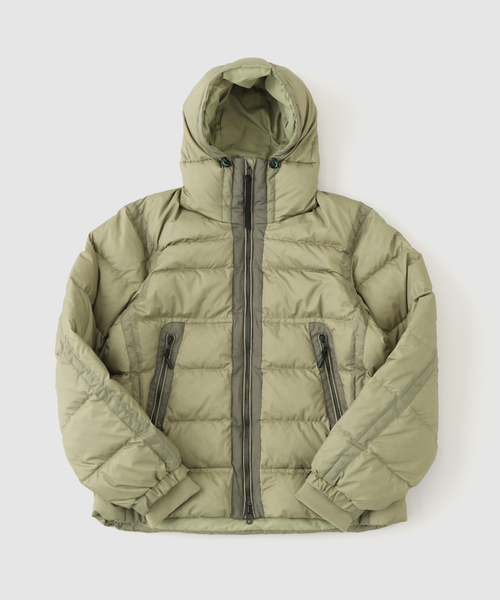 JOINT WORKS（ジョイントワークス）の「J コンパクトフィットライトダウン（ダウンジャケット/コート・メンズ・カーキ/ブラック・MEDIUM/LARGE）」の8枚目の写真