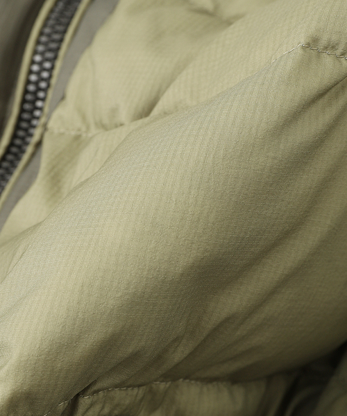 JOINT WORKS（ジョイントワークス）の「J コンパクトフィットライトダウン（ダウンジャケット/コート・メンズ・カーキ/ブラック・MEDIUM/LARGE）」の13枚目の写真