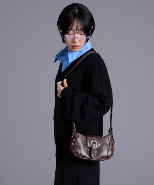 Ellno Loset(エルノロゼット)の「バックルデザインショルダーバック(ショルダーバッグ・メンズ・ブラック系その他/ブラック/ブラウン系その他・FREE)」の9枚目の写真