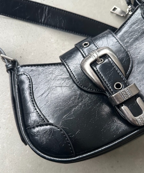 Ellno Loset(エルノロゼット)の「バックルデザインショルダーバック(ショルダーバッグ・メンズ・ブラック系その他/ブラック/ブラウン系その他・FREE)」の12枚目の写真