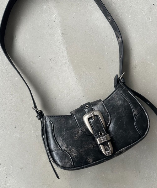Ellno Loset(エルノロゼット)の「バックルデザインショルダーバック(ショルダーバッグ・メンズ・ブラック系その他/ブラック/ブラウン系その他・FREE)」の15枚目の写真