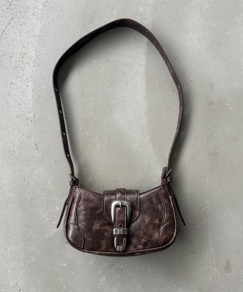 Ellno Loset(エルノロゼット)の「バックルデザインショルダーバック(ショルダーバッグ・メンズ・ブラック系その他/ブラック/ブラウン系その他・FREE)」の16枚目の写真