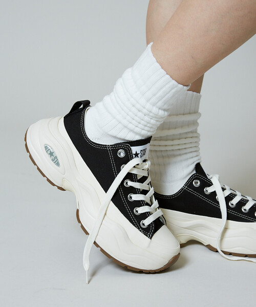 CONVERSE（コンバース）の「CONVERSE/コンバース ALL STAR SURGETRAINER OX[23.0~25.0cm]限定展開/オールスター サージトレイナー オックスフォード ローカット スニーカー（スニーカー・レディース・ブラック・23.0cm/25.0cm/24.0cm）」の4枚目の写真