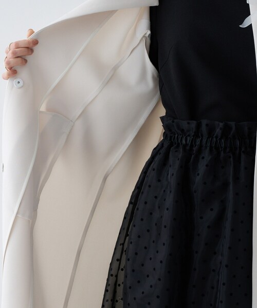 cloenc(クロエンス)の「【セットアップ/オケージョン/手洗い可】フレアスリーブミドルコート(ノーカラーコート・レディース・ネイビー/オフホワイト/ブラック・01/02/03)」の4枚目の写真