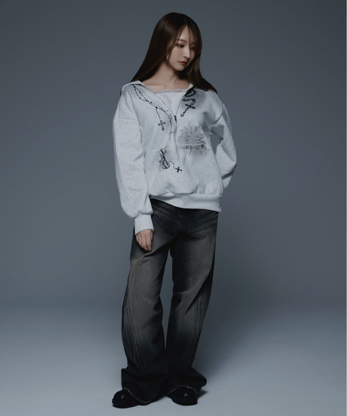 .KOM(ドットコム)の「『.KOM/ドットケーオーエム』ZIPプリントトップ【GC】(スウェット・レディース・ライトグレー・FREE)」の5枚目の写真