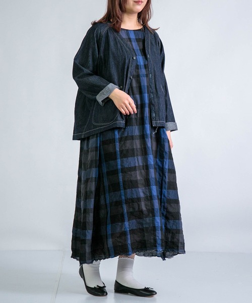 Honnete（オネット）の「[Honnete] S/SLV Side Gathered Dress（ワンピース・レディース・ブラック×ブルー・FREE）」の6枚目の写真