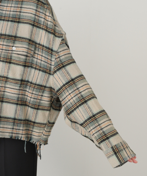 R13（アールサーティーン）の「【R13/アールサーティーン】Cropped Work Shirt（シャツ/ブラウス・レディース・ベージュ・FREE）」の11枚目の写真