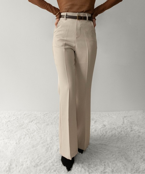 on:nue（オンニュ）の「【on:nue】[着用動画あり！][低身長/高身長/サイズ展開有/4色展開] センタープレスフレアスラックスパンツ /2026 SS COLLECTION（スラックス・レディース・アイボリー/グレー/ブラウン/ブラック・MEDIUM/SMALL/LARGE）」の14枚目の写真