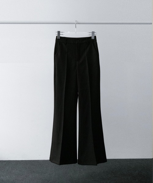 on:nue（オンニュ）の「【on:nue】[着用動画あり！][低身長/高身長/サイズ展開有/4色展開] センタープレスフレアスラックスパンツ /2026 SS COLLECTION（スラックス・レディース・アイボリー/グレー/ブラウン/ブラック・MEDIUM/SMALL/LARGE）」の9枚目の写真