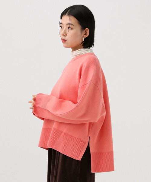 BAYFLOW（ベイフロー）の「[春まで着られる]スウェットライクショートニット（ニット/セーター・レディース・コーラルピンク/ライトグレー/ブラウン/ライトイエロー・FREE）」の4枚目の写真