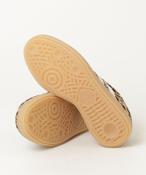 adidas（アディダス）の「ハンドボール スペツィアル / HANDBALL SPEZIAL / アディダスオリジナルス adidas Originals（スニーカー・レディース・ベージュ・29.0cm/28.5cm/28.0cm/26.5cm/26.0cm/22.0cm/27.5cm/27.0cm/25.5cm/25.0cm/24.5cm/24.0cm/23.5cm/23.0cm/22.5cm）」の10枚目の写真