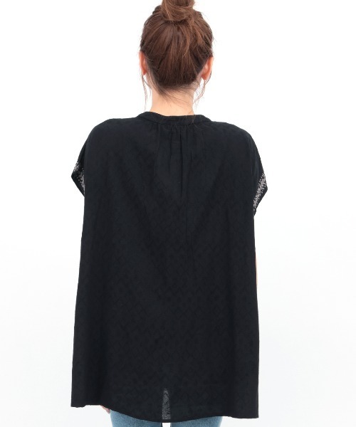 チチカカ(チチカカ)の「Rico ボタニカルハンド刺繍ブラウス(シャツ/ブラウス・レディース・ブラック/ナチュラル/ライトグリーン・FREE)」の12枚目の写真