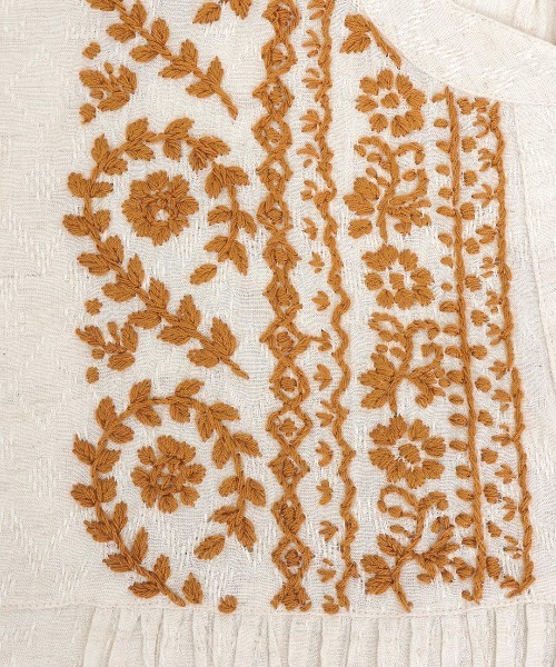 チチカカ(チチカカ)の「Rico ボタニカルハンド刺繍ブラウス(シャツ/ブラウス・レディース・ブラック/ナチュラル/ライトグリーン・FREE)」の16枚目の写真