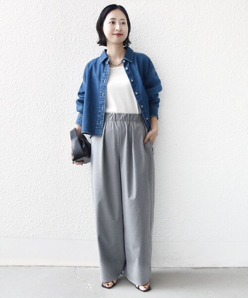 SHIPS（シップス）の「〈手洗い可能〉トロ ピン ストライプ / 無地 ウエスト ギャザー パンツ（その他パンツ・レディース・ライトグレー/ネイビー/ベージュ・38/36）」の4枚目の写真