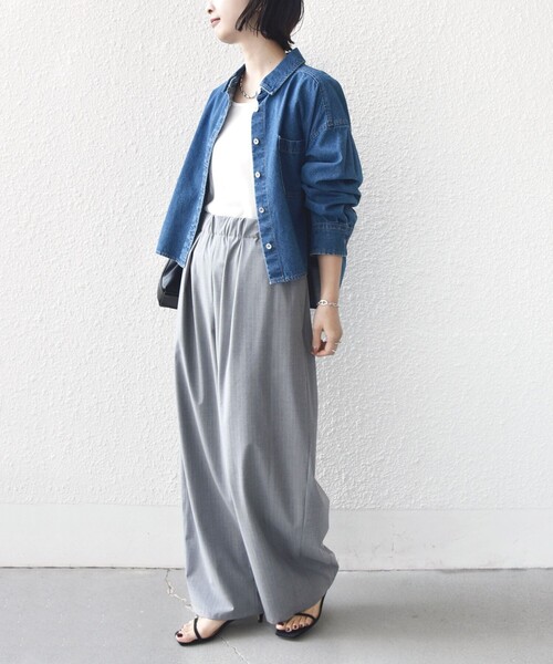 SHIPS（シップス）の「〈手洗い可能〉トロ ピン ストライプ / 無地 ウエスト ギャザー パンツ（その他パンツ・レディース・ライトグレー/ネイビー/ベージュ・38/36）」の5枚目の写真