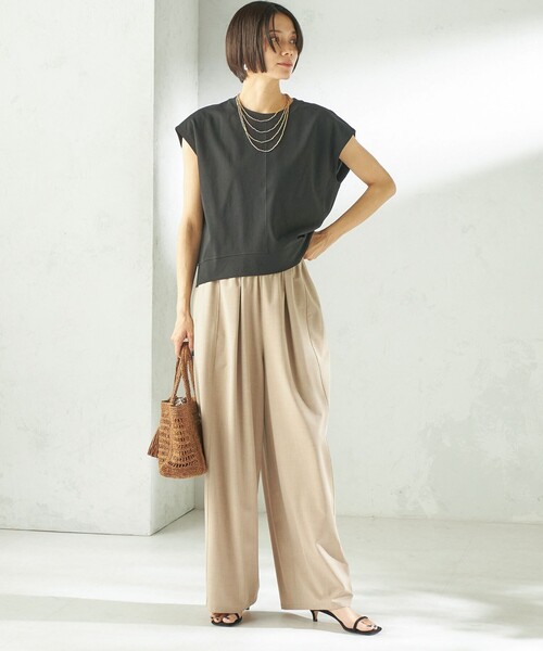 SHIPS（シップス）の「〈手洗い可能〉トロ ピン ストライプ / 無地 ウエスト ギャザー パンツ（その他パンツ・レディース・ライトグレー/ネイビー/ベージュ・38/36）」の16枚目の写真