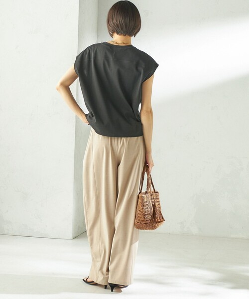 SHIPS（シップス）の「〈手洗い可能〉トロ ピン ストライプ / 無地 ウエスト ギャザー パンツ（その他パンツ・レディース・ライトグレー/ネイビー/ベージュ・38/36）」の19枚目の写真