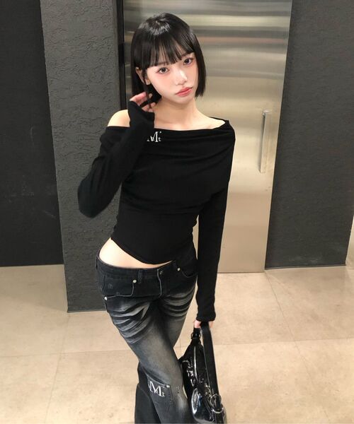MUCENT(ムセント)の「アーデンウォッシングブーツカットカーゴデニムパンツ(デニムパンツ・レディース・ブラック・MEDIUM/SMALL)」の16枚目の写真