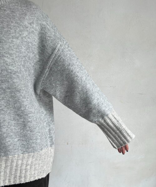 un dix cors（アンディコール）の「配色ストレッチニットプルオーバー（ニット/セーター・レディース・グレー/チャコールグレー・FREE）」の14枚目の写真