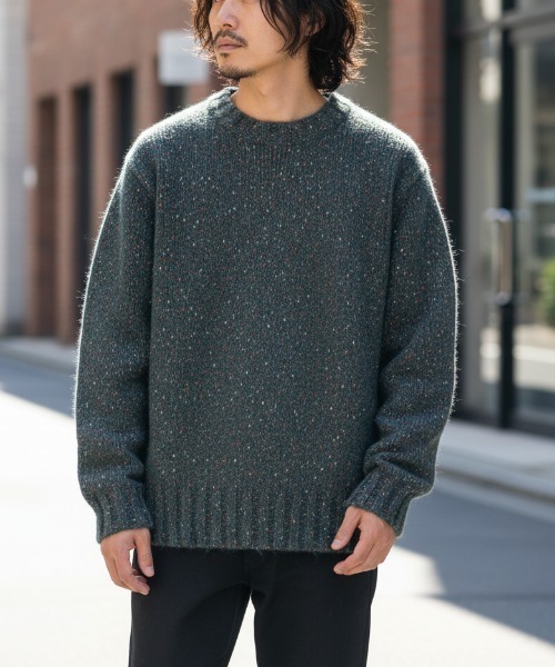 BANKS（バンクス）の「CREW / BANKS JOURNAL(バンクスジャーナル)スタンダードシルエット長袖ニットセーター（ニット/セーター・メンズ・マスタード/ネイビー・MEDIUM/LARGE）」の2枚目の写真