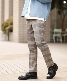 a.v.v（アーヴェヴェ）の「スラックス（スラックス）」