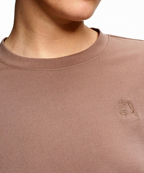 AIGLE（エーグル）の「プライムフレックス DFT UVC 3/4スリーブ ワンポイントロゴ刺繍 7分袖Tシャツ（Tシャツ/カットソー・レディース・パープル/ホワイト/ブラウン・XS/M/S/L/XL）」の7枚目の写真