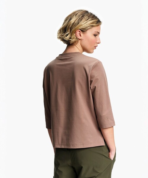 AIGLE（エーグル）の「プライムフレックス DFT UVC 3/4スリーブ ワンポイントロゴ刺繍 7分袖Tシャツ（Tシャツ/カットソー・レディース・パープル/ホワイト/ブラウン・XS/M/S/L/XL）」の8枚目の写真