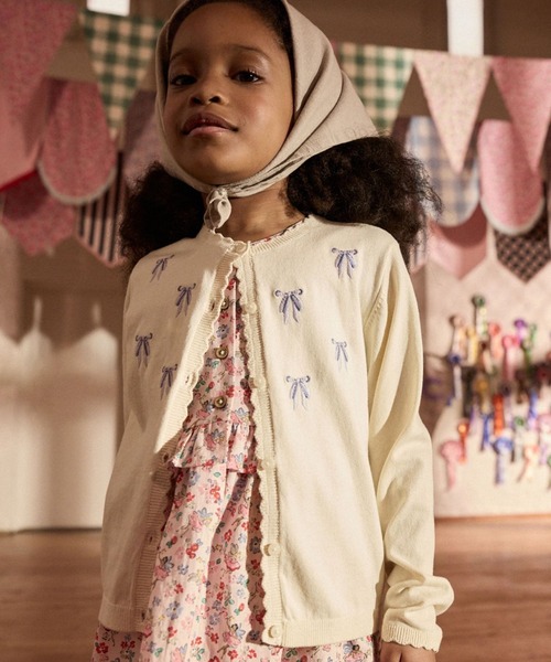 Cath Kidston(キャスキッドソン)の「キッズ ニット カーディガン Bow(カーディガン/ボレロ・キッズ・オフホワイト・100/110)」の3枚目の写真