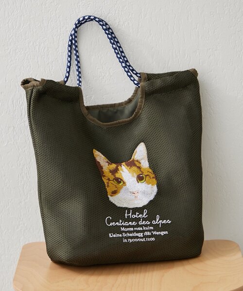 Remind me and forever(リマインドミーアンドフォーエバー)の「【人気シリーズ!】メッシュアニマル刺繍コードトートバッグ(トートバッグ・レディース・カーキ/ブラック/グレー/ブラウン/ベージュ/ネイビー/ブラウン系その他・FREE)」の6枚目の写真
