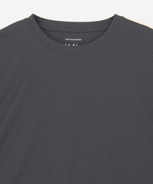 Bshop(ビショップ)の「NEUTRALWORKS. | 〈別注〉クルーネック 半袖Tシャツ MEN(Tシャツ/カットソー・メンズ・ブラック/グレー/ホワイト・L/M/S)」の10枚目の写真