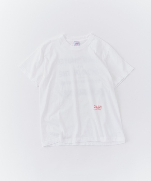 TRICOMER(トリコメル)の「【 TRICOMER / トリコメル 】 GRAND HOTEL de la SALON DE THE / グランドホテル デ ラ サロン スタッフTシャツ(Tシャツ/カットソー・レディース・ホワイト/グレー・FREE)」の4枚目の写真