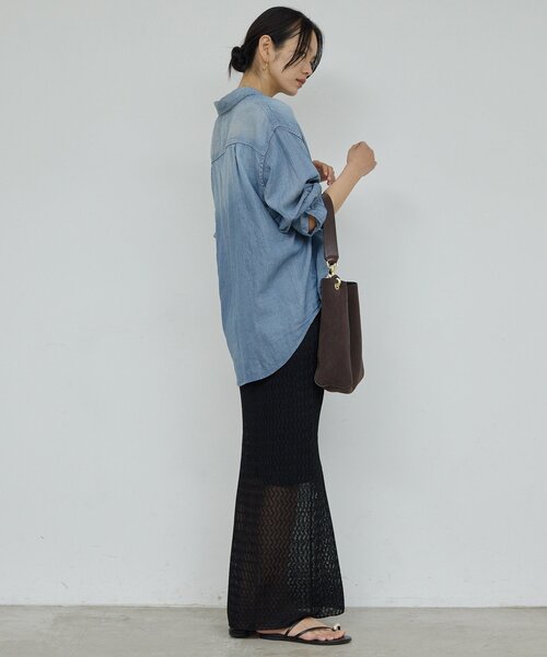 GALLARDAGALANTE（ガリャルダガランテ）の「【驚くほど軽い！】シアーデニムシャツ（シャツ/ブラウス・レディース・ブルー/ベージュ・FREE）」の14枚目の写真