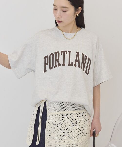 AMERICAN HOLIC(アメリカンホリック)の「PORTLAND裾ラウンドTシャツ(Tシャツ/カットソー・レディース・オフホワイト/チャコールグレー/ネイビー/ホワイト系その他/グレー系その他・FREE)」の3枚目の写真