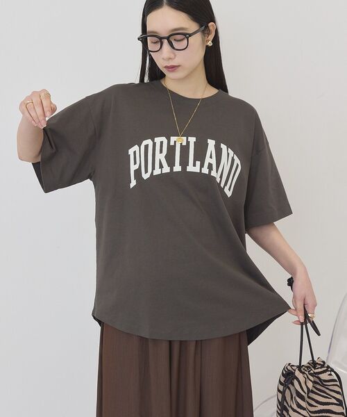 AMERICAN HOLIC(アメリカンホリック)の「PORTLAND裾ラウンドTシャツ(Tシャツ/カットソー・レディース・オフホワイト/チャコールグレー/ネイビー/ホワイト系その他/グレー系その他・FREE)」の13枚目の写真