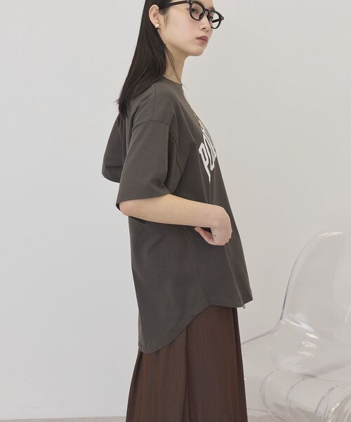 AMERICAN HOLIC(アメリカンホリック)の「PORTLAND裾ラウンドTシャツ(Tシャツ/カットソー・レディース・オフホワイト/チャコールグレー/ネイビー/ホワイト系その他/グレー系その他・FREE)」の15枚目の写真