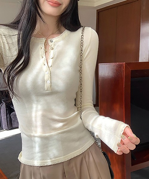 Girly Doll(ガーリードール)の「ヘンリーネック長袖トップス(Tシャツ/カットソー・レディース・ピンク/ネイビー/イエロー/ベージュ/モカ・F)」の12枚目の写真