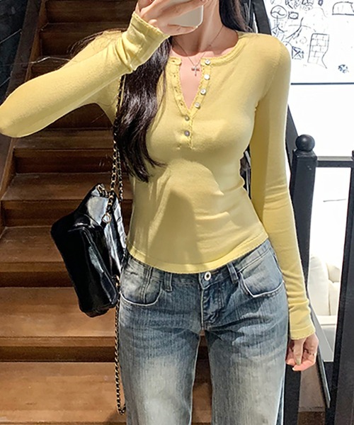 Girly Doll(ガーリードール)の「ヘンリーネック長袖トップス(Tシャツ/カットソー・レディース・ピンク/ネイビー/イエロー/ベージュ/モカ・F)」の17枚目の写真