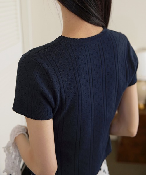 UNE MANSION（ユヌマンション）の「フラワーパンチングフリルトリミングビスコースサマーニット（Tシャツ/カットソー・レディース・ピンク/ネイビー/アイボリー/ブルー・FREE）」の16枚目の写真