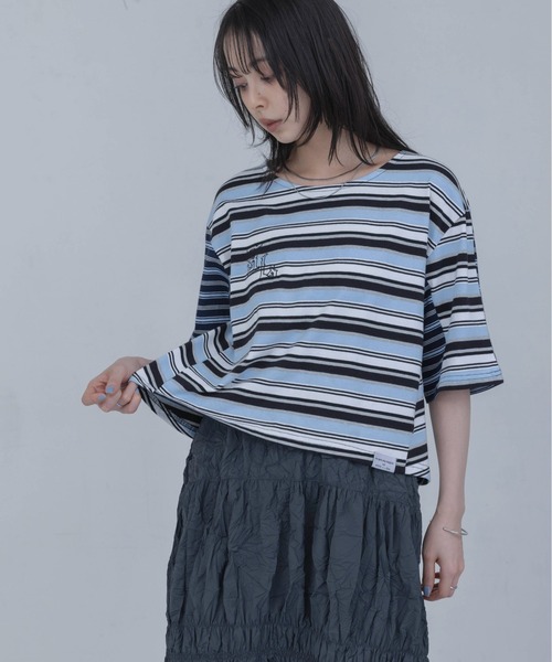 Eimee Law(エイミーロウ)の「ボーダーパッチワーク エンブロクロップドTシャツ(Tシャツ/カットソー・レディース・ボルドー/カーキ/サックスブルー・FREE)」の19枚目の写真