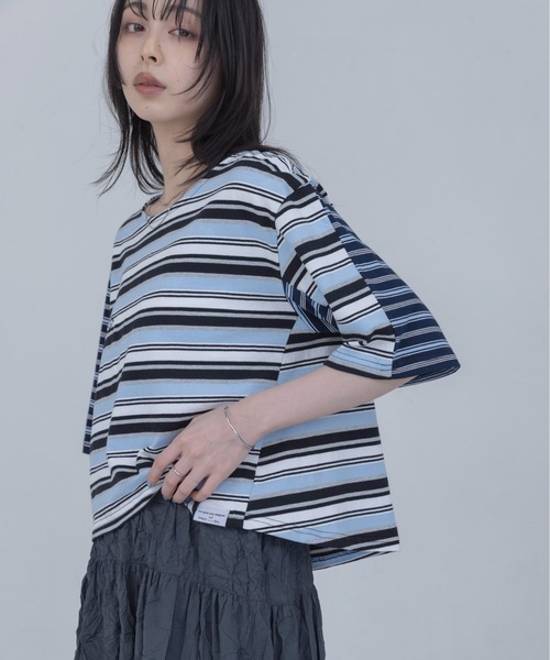 Eimee Law(エイミーロウ)の「ボーダーパッチワーク エンブロクロップドTシャツ(Tシャツ/カットソー・レディース・ボルドー/カーキ/サックスブルー・FREE)」の15枚目の写真