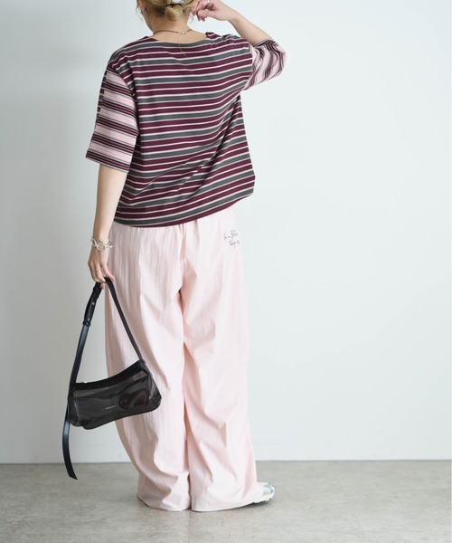 Eimee Law(エイミーロウ)の「ボーダーパッチワーク エンブロクロップドTシャツ(Tシャツ/カットソー・レディース・ボルドー/カーキ/サックスブルー・FREE)」の9枚目の写真